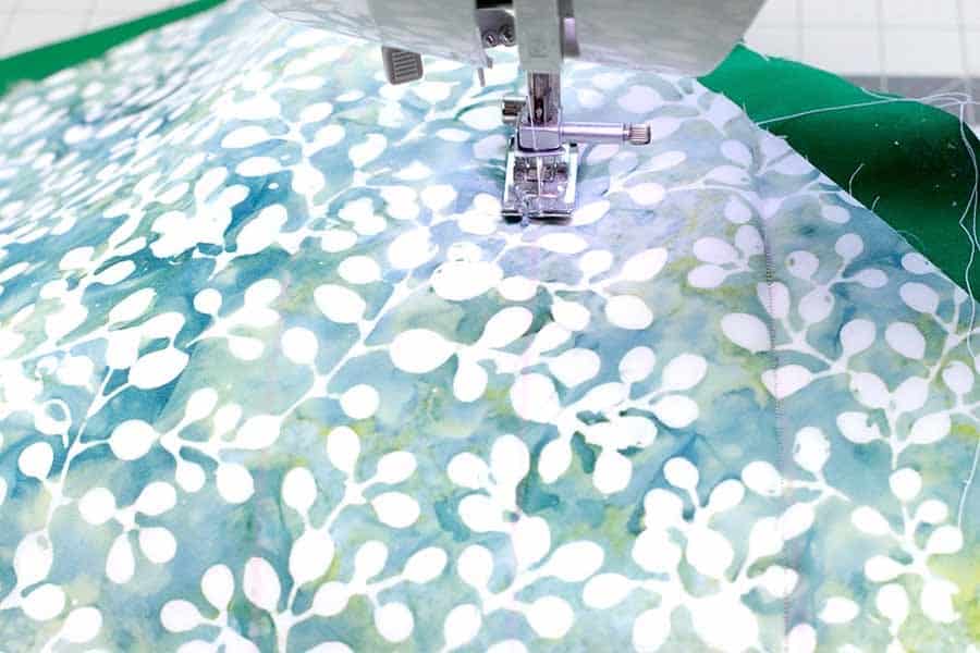 Ράψτε τις γραμμές quilting